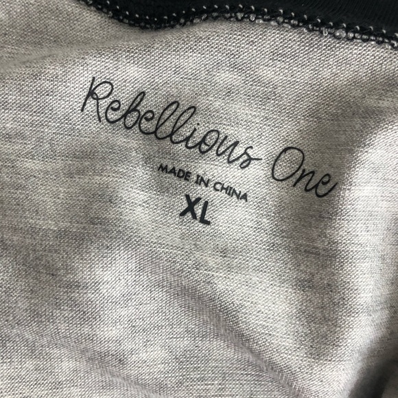 Adventure is Calling Long Sleeve Graphic T Shirt Size XL - Picture 5 of 6